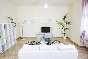 Bed and Breakfast Happiness