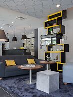 Capri by Fraser Frankfurt