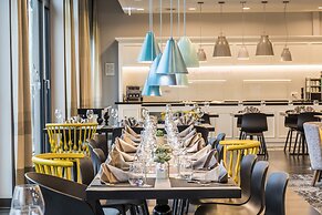 Capri by Fraser Frankfurt