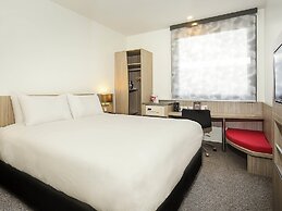 ibis Mackay