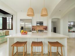 Las Catalinas Collection