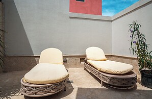 Las Catalinas Collection