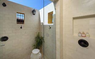 Las Catalinas Collection