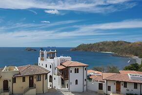 Las Catalinas Collection