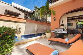 Las Catalinas Collection