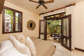 Las Catalinas Doorway