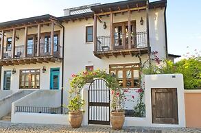 Las Catalinas Collection