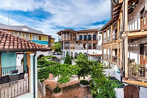 Las Catalinas Collection