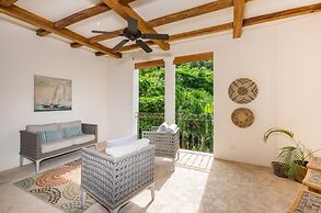 Las Catalinas Collection