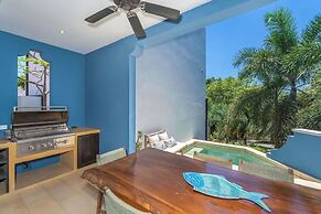 Las Catalinas Collection