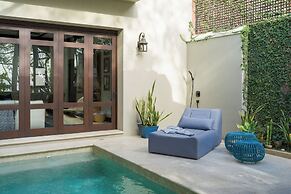 Las Catalinas Doorway