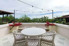 Las Catalinas Collection