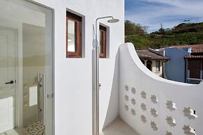 Las Catalinas Collection