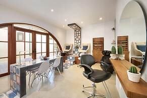 Las Catalinas Collection