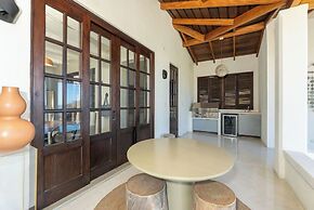 Las Catalinas Collection