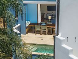 Las Catalinas Collection