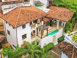 Las Catalinas Collection