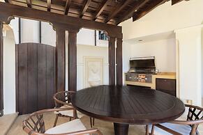 Las Catalinas Collection