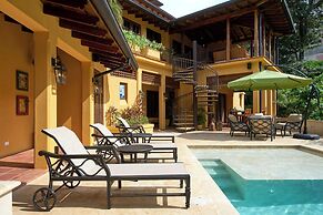 Las Catalinas Collection
