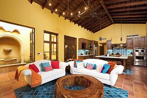 Las Catalinas Collection