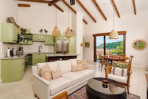 Las Catalinas Collection
