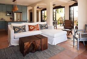 Las Catalinas Collection