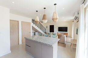 Las Catalinas Collection
