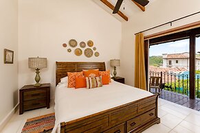 Las Catalinas Collection