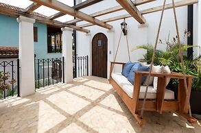 Las Catalinas Collection