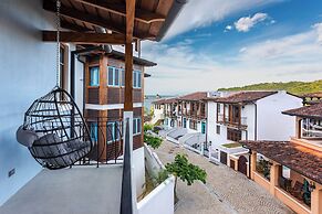 Las Catalinas Collection