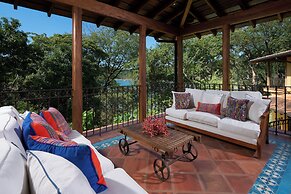 Las Catalinas Collection
