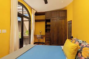Las Catalinas Collection