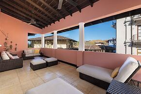 Las Catalinas Collection