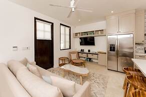 Las Catalinas Collection