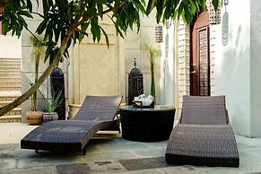Las Catalinas Collection