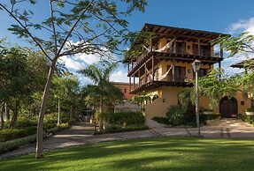 Las Catalinas Collection