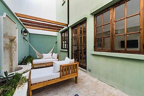 Las Catalinas Collection