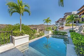 Las Catalinas Collection