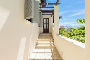 Las Catalinas Collection