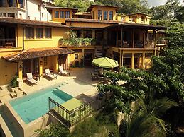 Las Catalinas Collection
