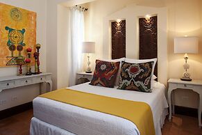 Las Catalinas Collection