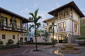 Las Catalinas Collection
