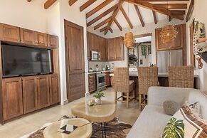 Las Catalinas Collection