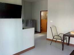 Krisada Beach Resort