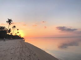 Krisada Beach Resort