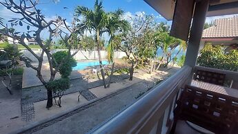Krisada Beach Resort
