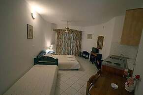 Malvasia Corner Studios