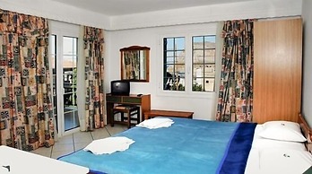 Malvasia Corner Studios