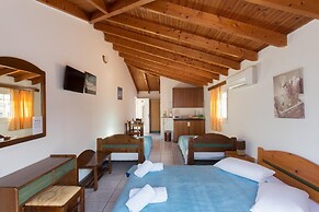 Malvasia Corner Studios