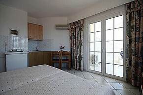 Malvasia Corner Studios